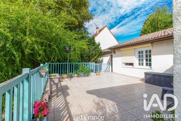 Maison à vendre 8 pièces 225 m² Juziers
