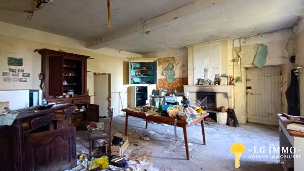 Ensemble immobilier à rénover entièrement sur 5 hectares.