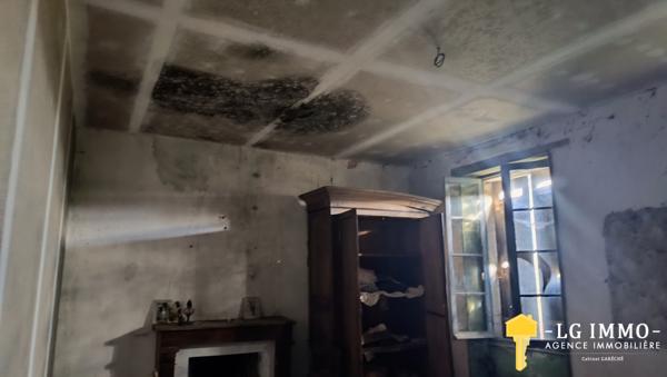 Ensemble immobilier à rénover entièrement sur 5 hectares.