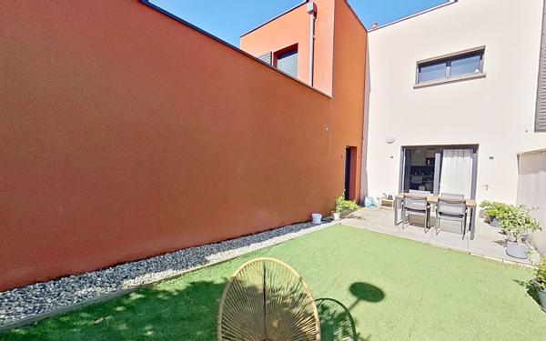 Appartement à vendre    2 pièces • 60 m2 La Tour-de-Salvagny