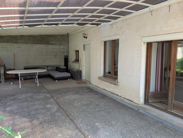 Maison
         6 pièces
        - 213 m² Exclusivité 420 000 € *