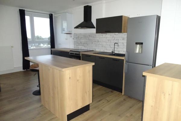 Appartement à FOUGERES, 35300 - 4 pièces 78m²