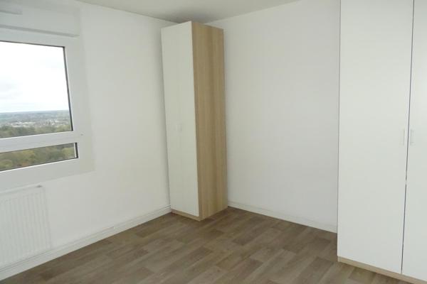 Appartement à FOUGERES, 35300 - 4 pièces 78m²