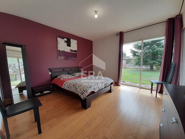 LOCATION MEUBLEE - IDRON : Maison de 170 m² au calme avec jardin et garage