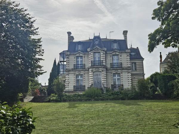 Propriete à vendre à Montval-sur-Loir dans la Sarthe (72500), ref : 107083