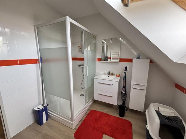 Maison  5 pièce(s)  4 chambre(s)  173 m²