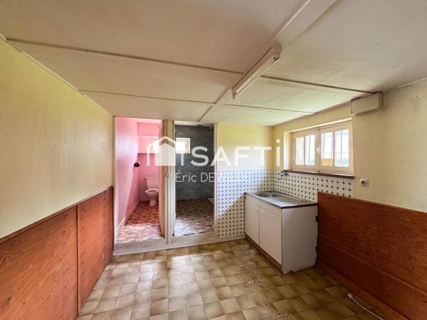 Maison à rénover, terrain rare de 4,4 ha