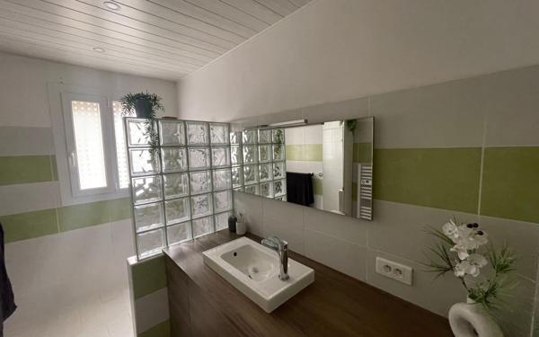 Appartement à vendre    4 pièces • 74 m2 Ollioules