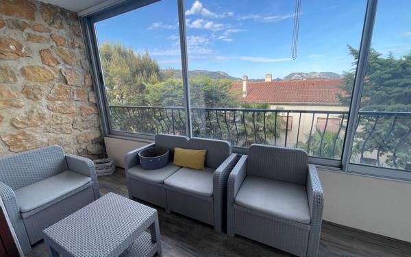 Appartement à vendre    4 pièces • 74 m2 Ollioules