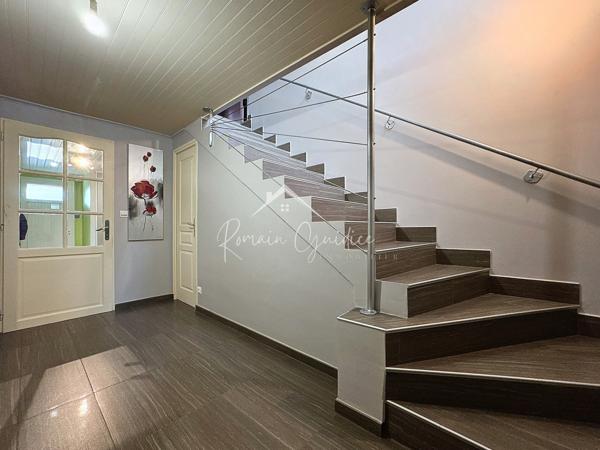 Millau (12100) VILLA T7 DE 161 M² AVEC PISICINE SUR SON TERRAIN DE 618 M²