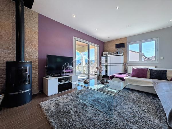 Millau (12100) VILLA T7 DE 161 M² AVEC PISICINE SUR SON TERRAIN DE 618 M²