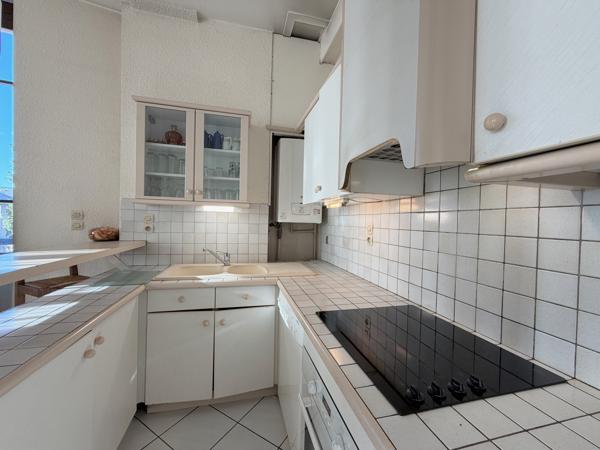 Très bel appartement avec du cachet - résidence de standing - Centre-ville de St Laurent du Pont