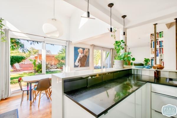 Colombes - Rue de Bellevue - Maison d’architecte de 133m² avec jardin