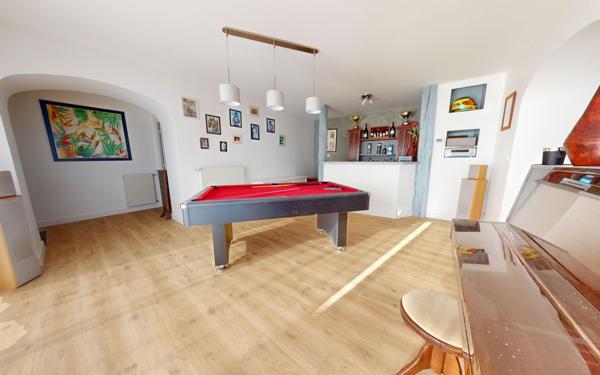 Maison à vendre    6 pièces •  Vallet