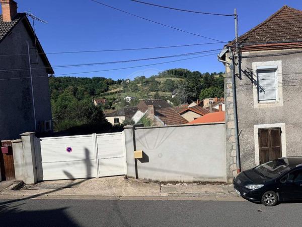 Immeuble 1 chambre(s) à vendre - Arfeuilles, Allier - 03