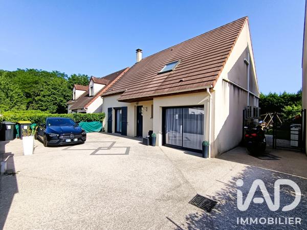 Maison à vendre 5 pièces 101 m² Savigny-le-Temple