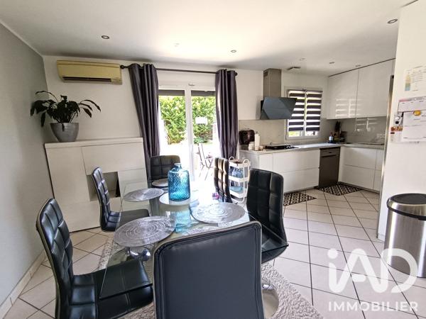 Maison à vendre 5 pièces 101 m² Savigny-le-Temple