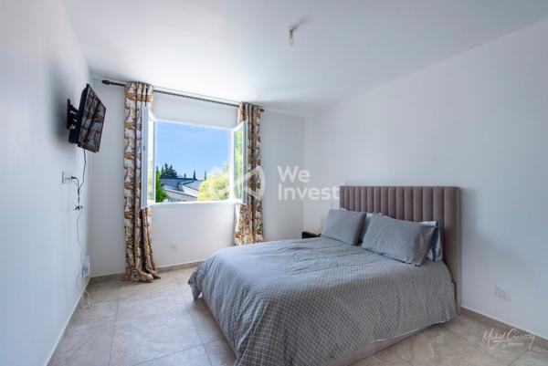 Villa contemporaine d'exception avec piscine à Istres