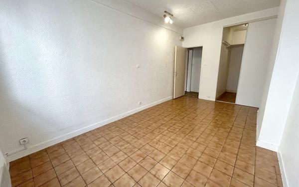 Appartement à louer    2 pièces •  Peyrehorade