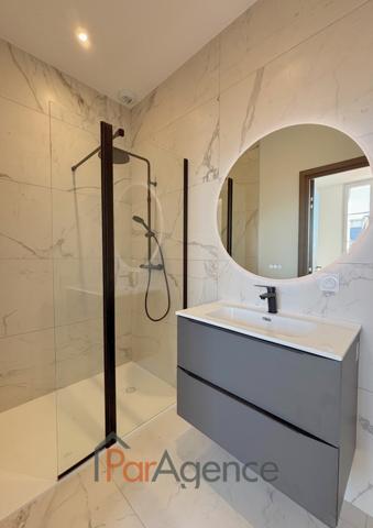 ROYAN CENTRE-VILLE MAISON RENOVEE AVEC SOUS-SOL