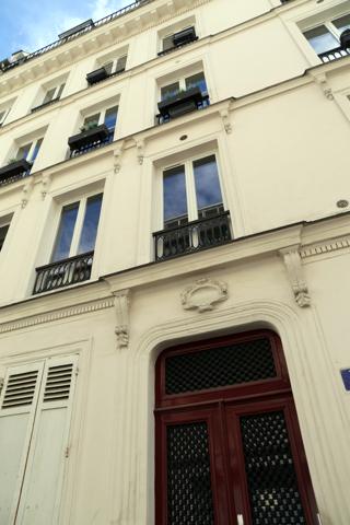 PARIS 75017 SUR COUR