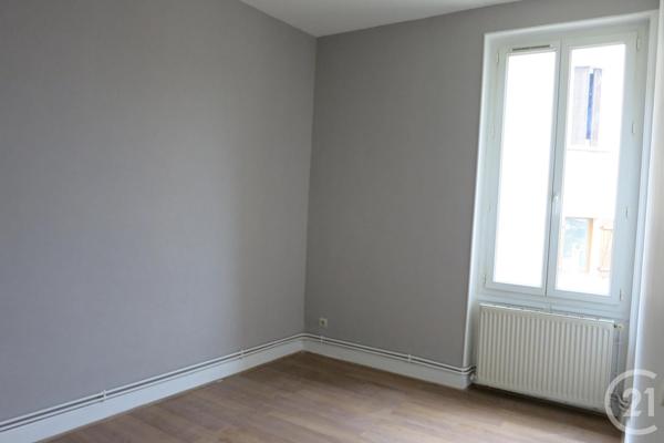 Immeuble à vendre  243 m2 MONTLUCON - 03