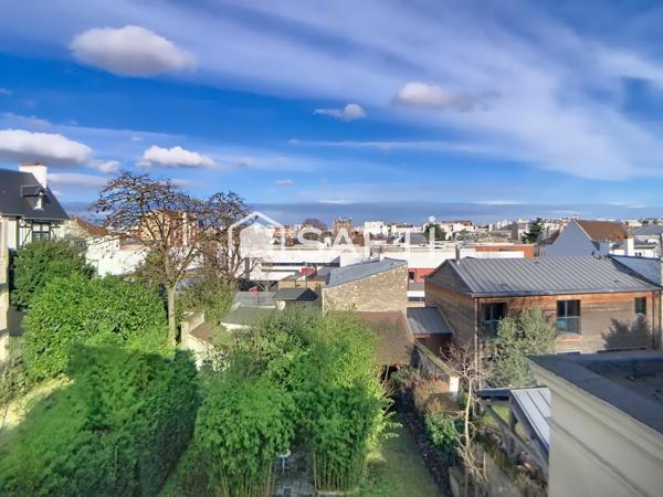 DEMEURE FAMILIALE DE CARACTERE / TERRAIN 600 m2 / 8 PIÈCES