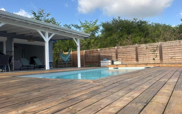 Maison à vendre    4 pièces • 104 m2 Le Diamant