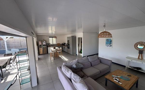 Maison à vendre    4 pièces • 104 m2 Le Diamant