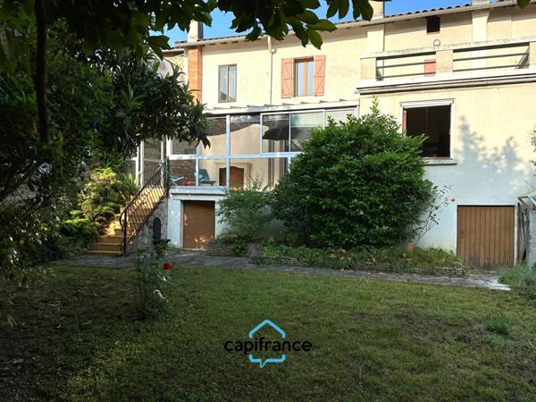 Saint Sulpice la Pointe, Maison de ville T8 de 208 m², terrain de 470 m2+atelier+caves