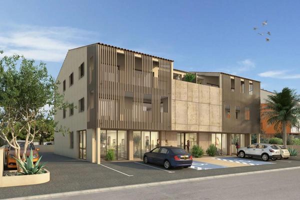Leucate village T3 avec 13m2 de terrasse et parking