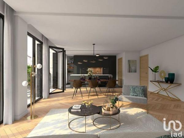 Appartement 4 pièces de 84 m² à Nice (06000)