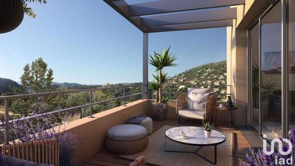 Appartement 4 pièces de 84 m² à Nice (06000)