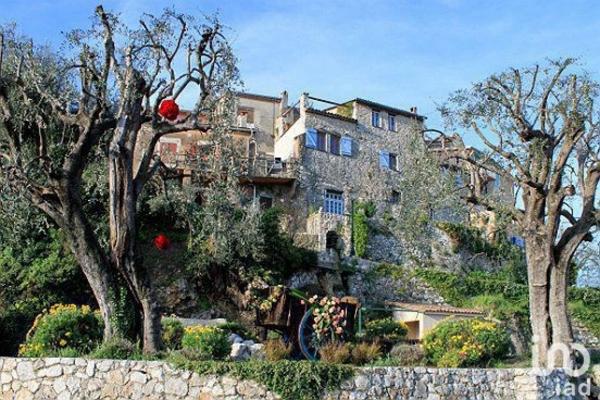 Appartement 4 pièces de 84 m² à Nice (06000)