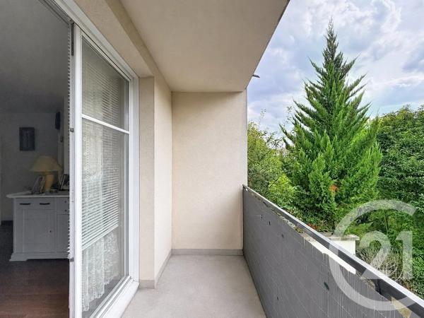 Appartement T3 à vendre  3 pièces - 65,45 m 2   MOISSY CRAMAYEL  - 77