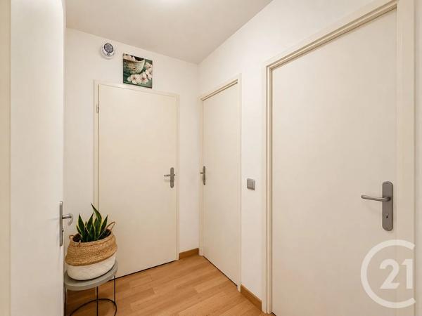 Appartement T3 à vendre  3 pièces - 65,45 m 2   MOISSY CRAMAYEL  - 77