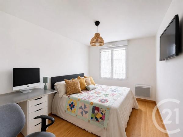 Appartement T3 à vendre  3 pièces - 65,45 m 2   MOISSY CRAMAYEL  - 77