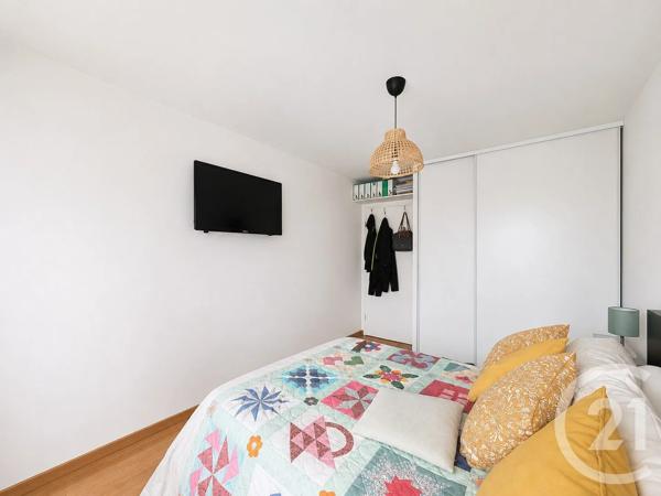 Appartement T3 à vendre  3 pièces - 65,45 m 2   MOISSY CRAMAYEL  - 77