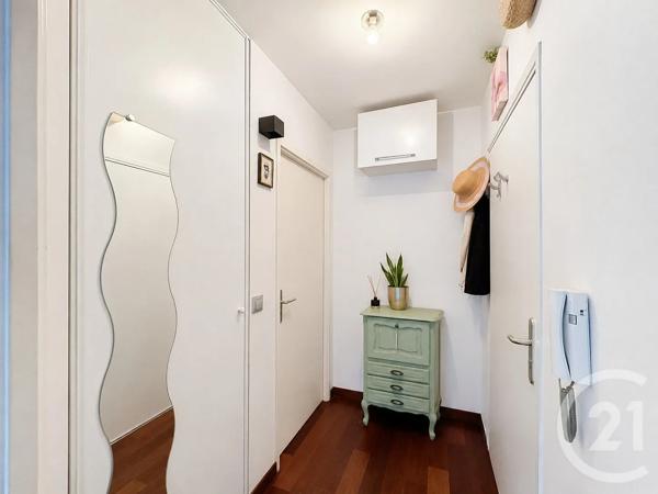 Appartement T3 à vendre  3 pièces - 65,45 m 2   MOISSY CRAMAYEL  - 77