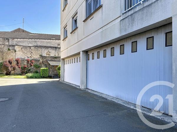 Appartement F5 à vendre  5 pièces - 90,90 m 2   PERIGUEUX  - 24