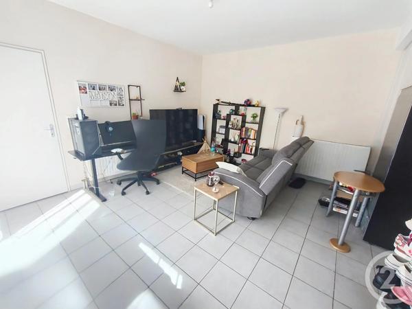 Appartement F2 à vendre  2 pièces - 44,51 m 2   ST JEAN DE BRAYE  - 45