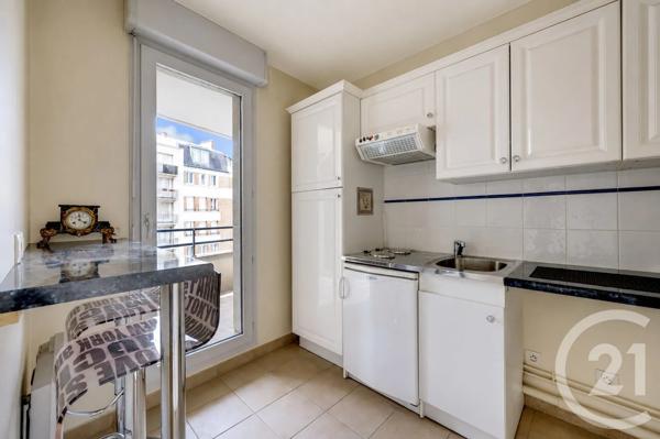 Appartement F2 à vendre  2 pièces - 46,35 m 2   MONTROUGE  - 92