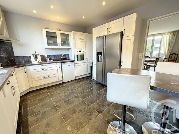 Appartement F6 à vendre  6 pièces - 194,88 m 2   PROVINS  - 77