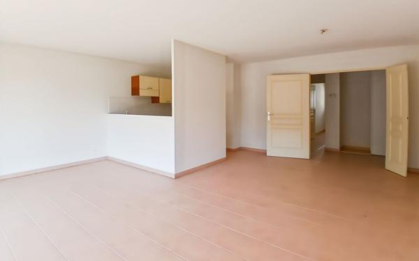 Appartement à vendre    3 pièces • 72,57 m2 Menton