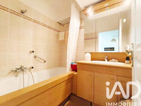 Appartement à vendre 4 pièces 114 m² Courbevoie