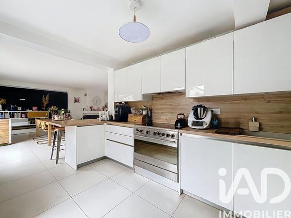 Maison à vendre 9 pièces 223,53 m² Clamart