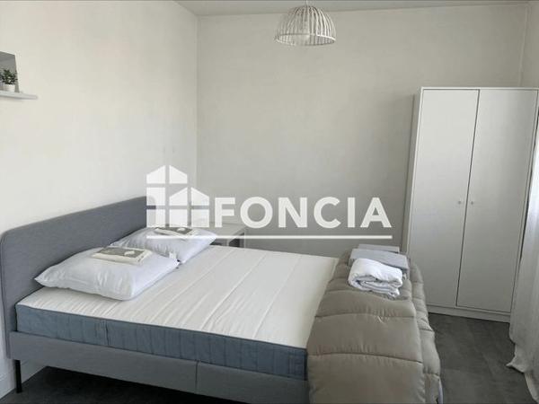 Location Appartement 3 pièces 61.65 m² - 82 COURS JEAN JAURES Echirolles 38130