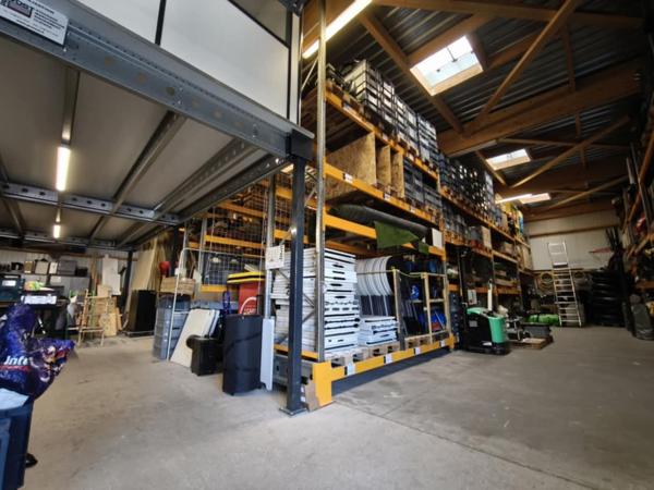 Bureaux Calais 7 pièce(s) 740 m2