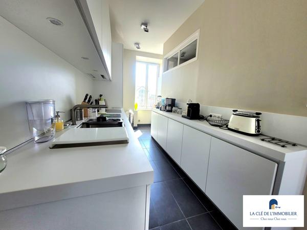 APPARTEMENT DE CHARME - T4 QUIMPER CENTRE-VILLE - 89 m² - Fibre optique - Garage en option