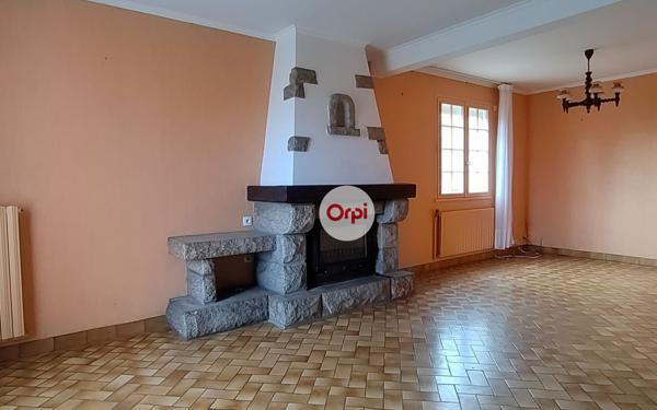 Maison à vendre    5 pièces • 107,80 m2 Questembert